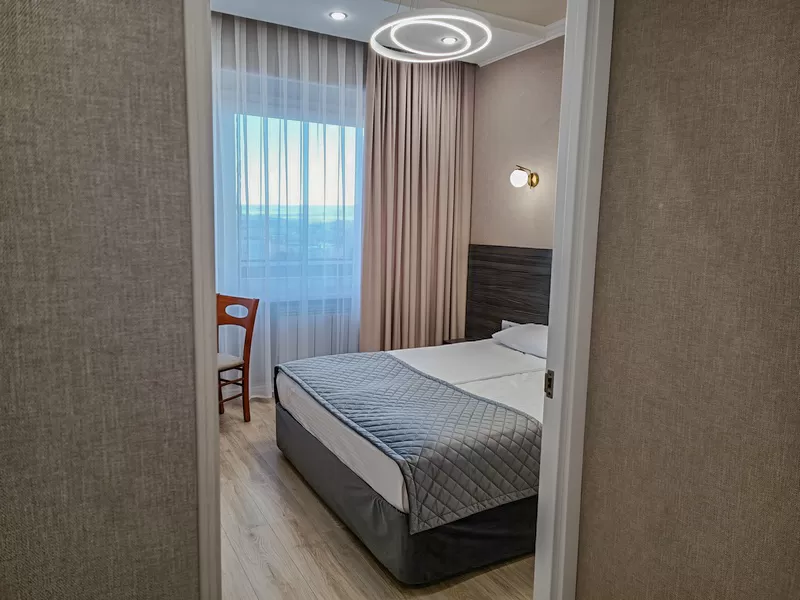 Люкс семейный в 8 корпусе в санатории Металлург в городе Ессентуки - фотография