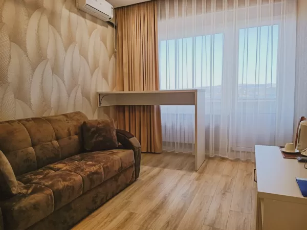 Люкс семейный в 8 корпусе в санатории Металлург в городе Ессентуки - фотография