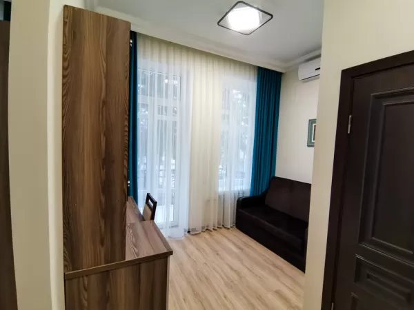 Семейный номер 1 категории во 2 корпусе в санатории Металлург в городе Ессентуки - фотография