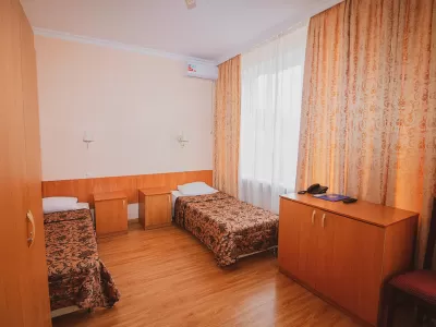 Двухместный номер 1 категории в 1 корпусе в санатории Металлург в городе Ессентуки - фотография