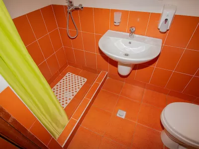 Одноместный номер 1 категории в 6 корпусе в санатории Металлург в городе Ессентуки - фотография